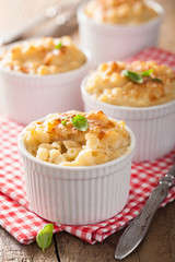 baked macaroni with cheese