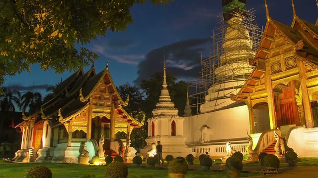 Time lapse twilight  Pra Singha Temple zoom in