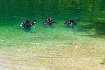 Taucher in einem See