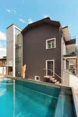 House, swimming pool