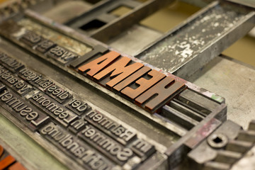 Heimat in Holzschrift gelegt