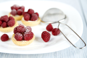 Tartlets with fresh raspberries