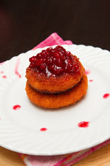 the fresh baked camembert with cranberry sauce