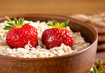 Oatmeal and strawberries