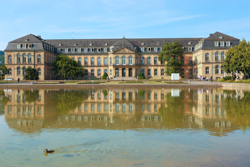 Stuttgart, Neues Schloss, Blick aus dem Schlossgarten (2014)
