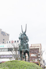 Naklejka premium 彦根駅前の井伊直政の銅像