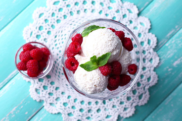 Creamy ice cream with raspberries