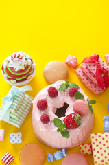 スイーツ　ケーキ　雑貨　カラフル　背景素材
