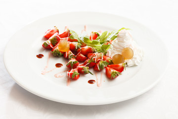 strawberries with sweet sauce