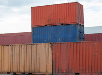 containers at the port
