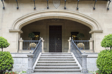Main gate of Ibaigane Palace, Bilbao (Spain) © Noradoa