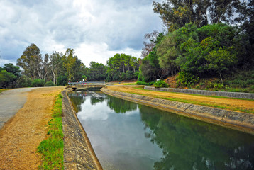 Fototapeta premium Canal de agua, Guadalhorce, provincia de Cádiz, España