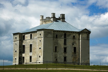 Ch&acirc;teau de Maulnes