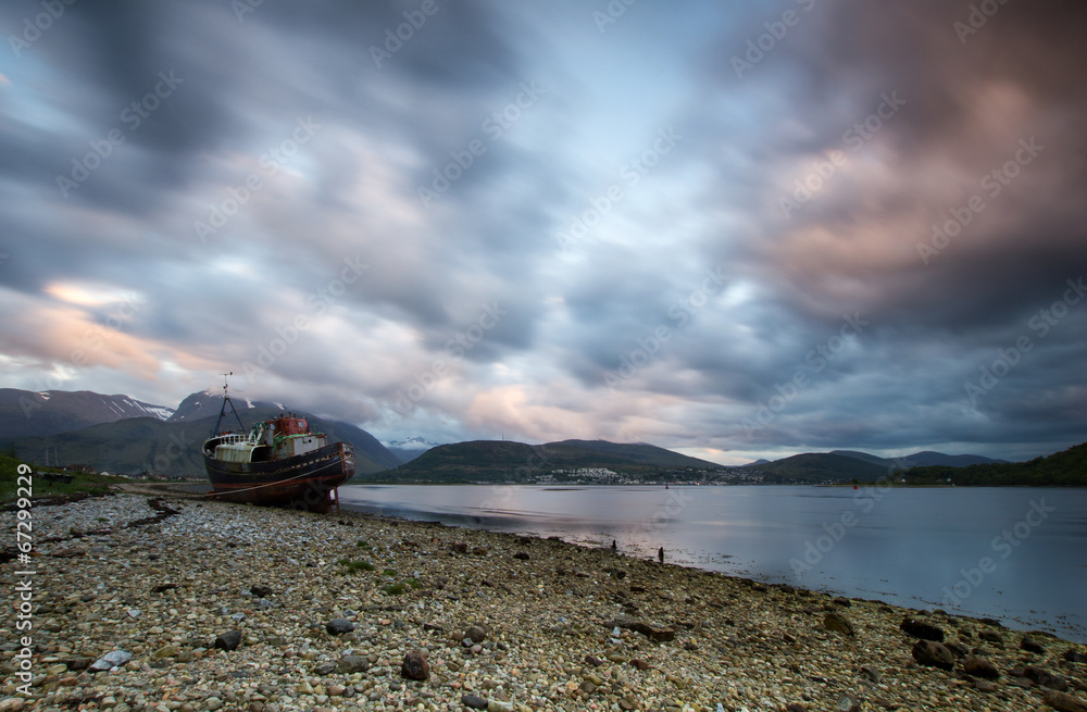 Wall mural shipwreck Fort William Scotland