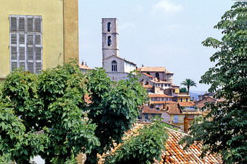 GRASSE, village perché ( 06 Alpes Maritimes )