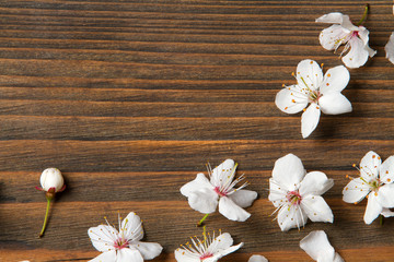 flowers on wooden background, grain wood