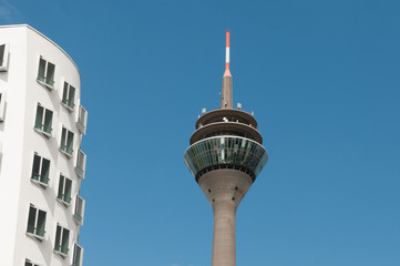 rheinturm in d&uuml;sseldorf