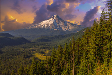 Beautiful Vista of Mount Hood in Oregon, USA.