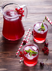 Cold berry drink