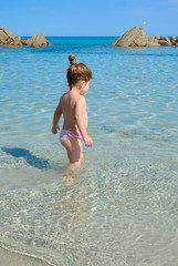 Bimba al mare