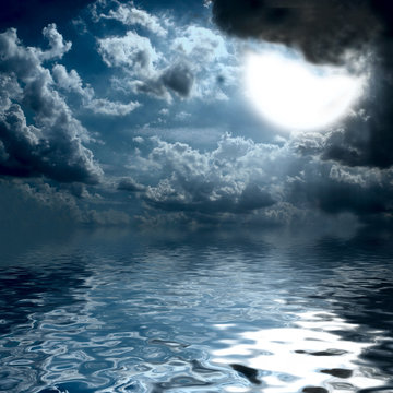 Sun light over the Middle of The Ocean