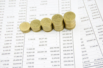 Obraz premium Gold coins of Thailand place as staircase