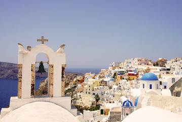 Fototapeta na wymiar Amazing white houses of Santorini