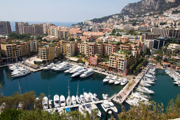 Fototapeta na wymiar Wide Monaco view from the castle to the port