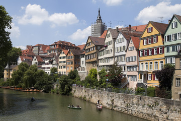 Fototapeta na wymiar Tübingen am Neckarufer
