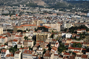 Fototapeta na wymiar Toits de Marseille
