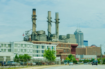 Obraz premium indianapolis skyline from astreet