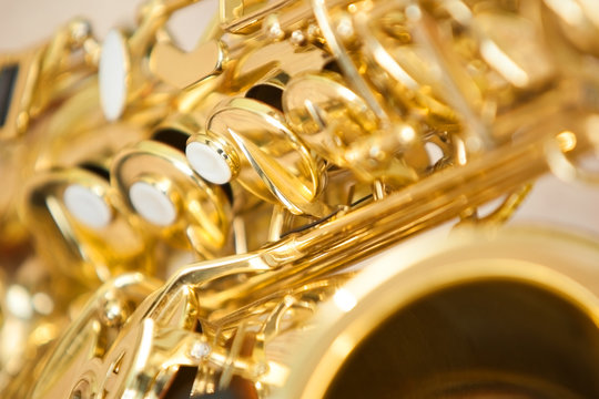 Fragment saxophone closeup