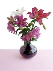 posy of multicolor lilies