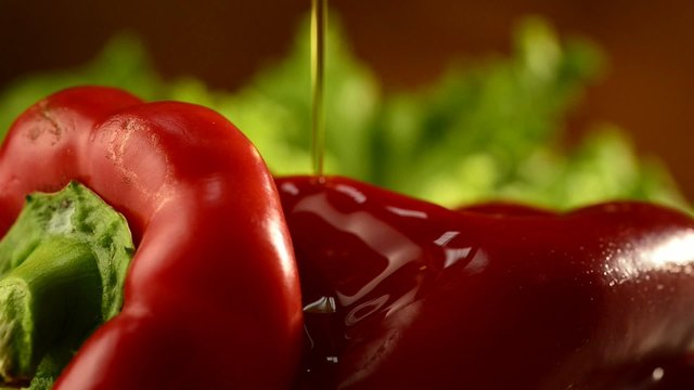 Peperone rosso e olio