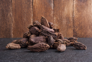 Black cardamom pods