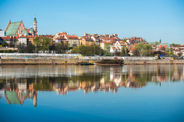 Fototapeta na wymiar Old Town by the river Vistula