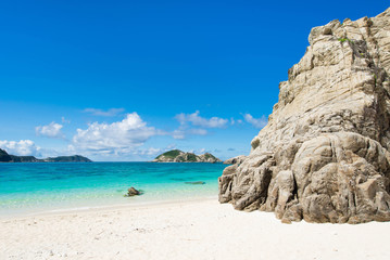 沖縄の海・渡嘉敷島の阿波連ビーチ