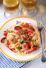 vermicelli con le vongole alla napoletana