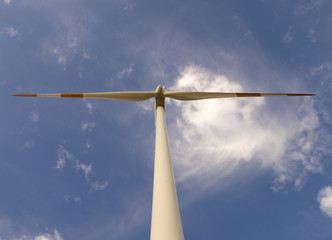 Turbina wiatrowa.Niemcy © Mike Mareen