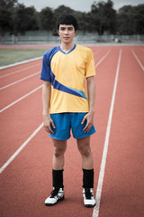 Obraz premium Asian athlete on the track