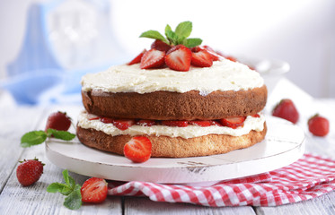 Delicious biscuit cake with strawberries