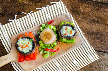 Baked muschrooms with blue cheese