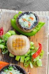 Baked muschrooms with blue cheese