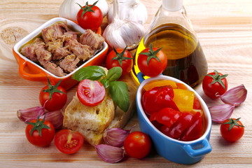 Peperoni,tonno e bruschetta