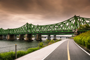 Fototapeta premium landscape - railway bridge