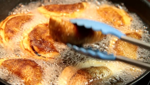 Turkish sweet, cooked in oil ( Tash kadayif )