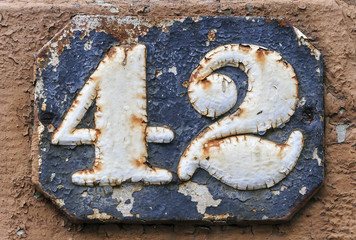Hausnummer 42