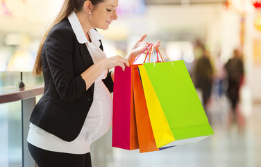 Pregnant woman shopping