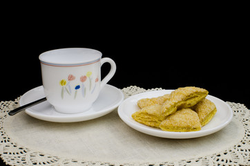 Mini puff with a white cup