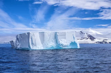 Wandcirkels aluminium IJsberg in Antarctica Landschap-2 © marcaletourneux
